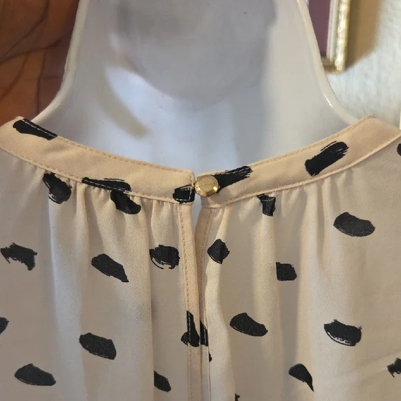 H&M Cream Blouse with Black Dots - Picture 4 of 7